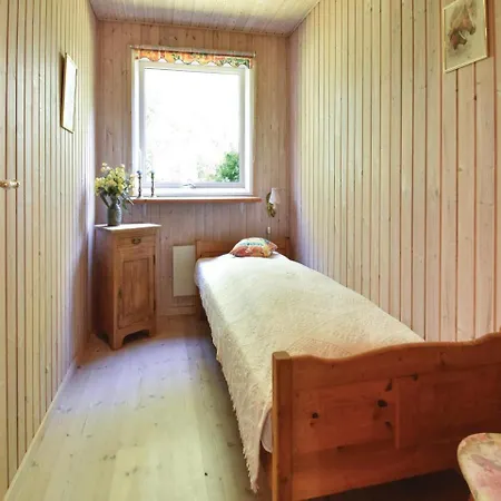 Five Bedroom Holiday In Holiday home Millinge